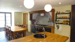 Great house in center of Luz St Sauveur